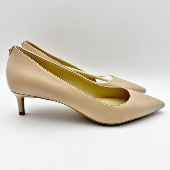 Michael Kors Womens Alina Flex Kitten Pump US 7 M Blush Beige Leather NIB - Picture 4 of 13